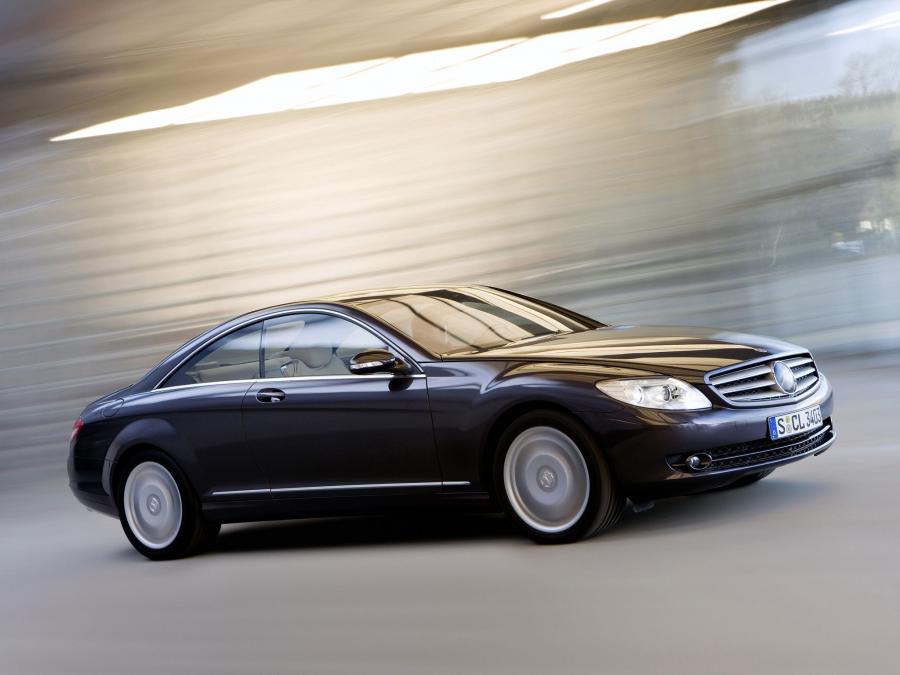  Mercedes-Benz CL500 4Matic 2008 года  (фото 12 из 16)